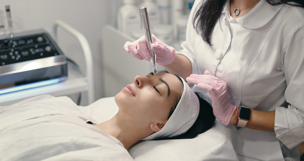 Why Aesthetic Clinics Struggle to Attract Clients — And How Digital Marketing Can Help