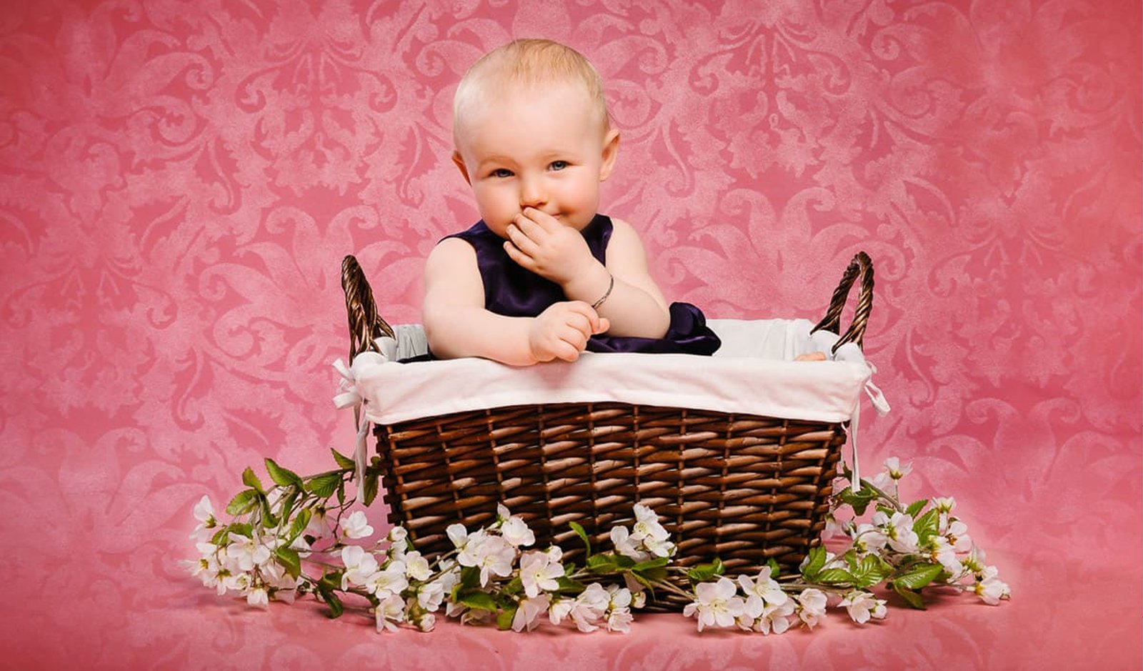 Why Baby Photography Studios Struggle with Bookings — And How Digital Marketing Can Help